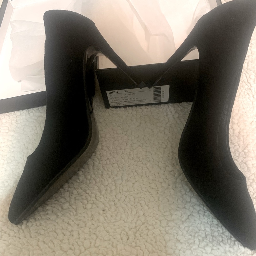 Black Elegant suede shoes 👠
